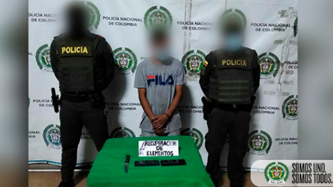 Cogieron a ladrón de celulares, intimidaba a sus víctimas con arma blanca