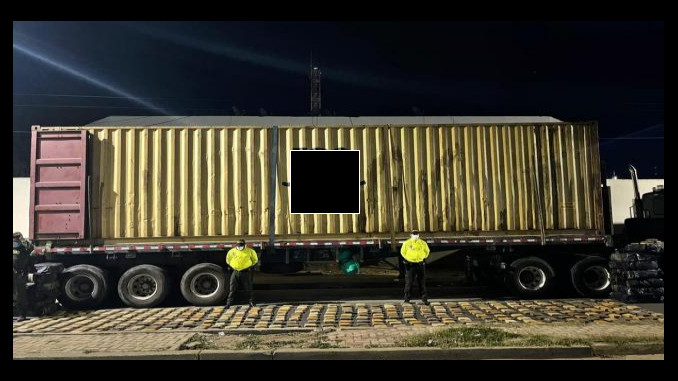 'Se cayó la merca' Más de una tonelada de marihuana fue incautada en la Guajira 1 Camionnnn