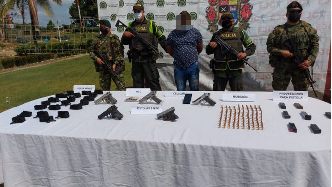 Comerciante fue capturado por presuntamente transportar armas