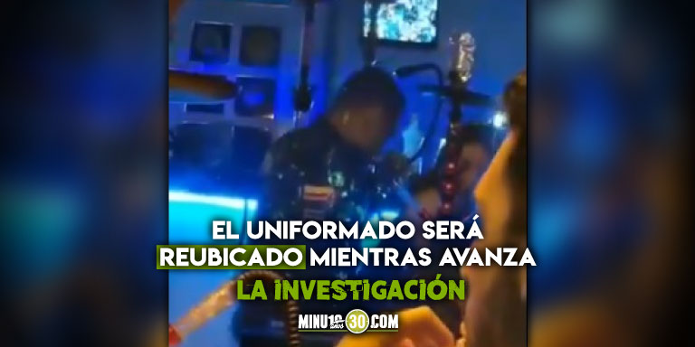 Abrieron investigación contra el Policía que fue sorprendido bailando reguetón en el Parque Lleras sin tapabocas 1 Abren investigación contra Policía de rumba