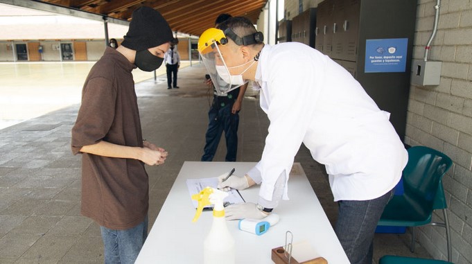Bibliotecas públicas de Medellín reanudan actividades con medidas especiales