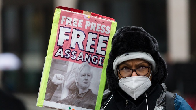 Reino Unido rechaza la extradición de Assange a EE. UU. por motivos de salud