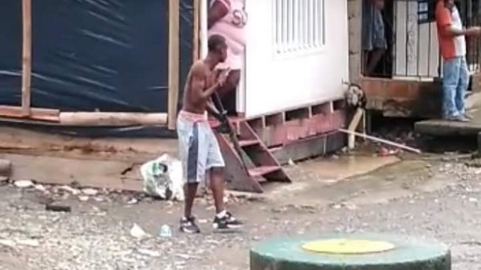 Con fusil en mano, delincuentes intimidan a la comunidad de Pampalinda, en Buenaventura