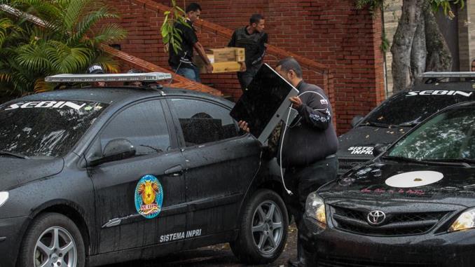 Autoridades confiscan equipos de un canal de televisión digital en Venezuela