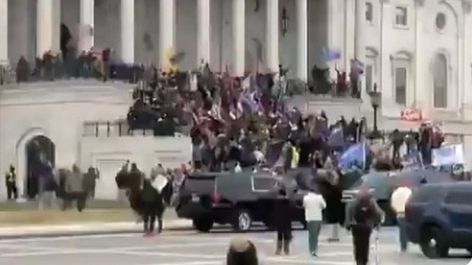 Al menos 4 muertos y 52 detenidos tras protestas en el Capitolio
