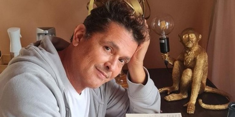 FOTOS: “Qué paquetón”, Carlos Vives deleitó con su ‘bulto’ en la entrepierna