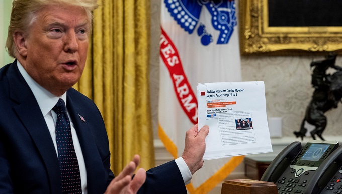 El comité de sabios de Facebook revisará la prohibición permanente de Trump