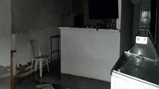 ¡Inaceptable!: Tendero se negó a vender licor por la ley seca y le quemaron el local