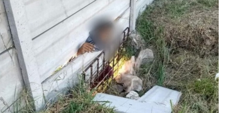 Un ladrón murió asfixiado en su intento de huida, quedó atrapado en una pared