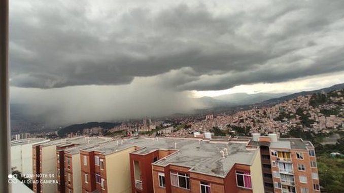 VIDEO: Así continúan algunos sectores de Medellín por causa de las lluvias