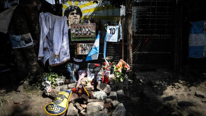 ¡Fotos, cartas y algo más! La herencia de Maradona incluye una casa en La Habana con múltiples objetos