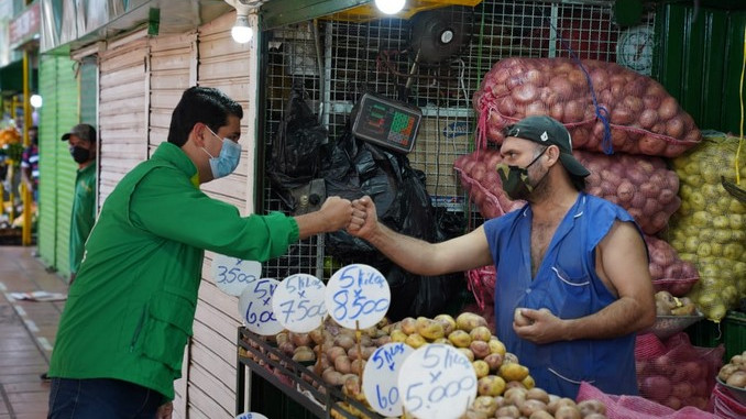 ¡Hay comidita! Durante toque de queda autoridades afirman que con normalidad llegan los alimentos a Antioquia 1 mercado