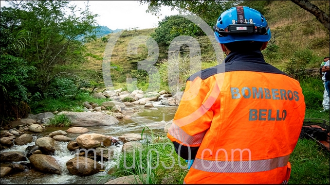 VIDEO Y FOTOS: Cuerpo de un hombre es encontrado en la quebrada Hato, en el Valle de Aburrá 6 muerto quebrada bello6