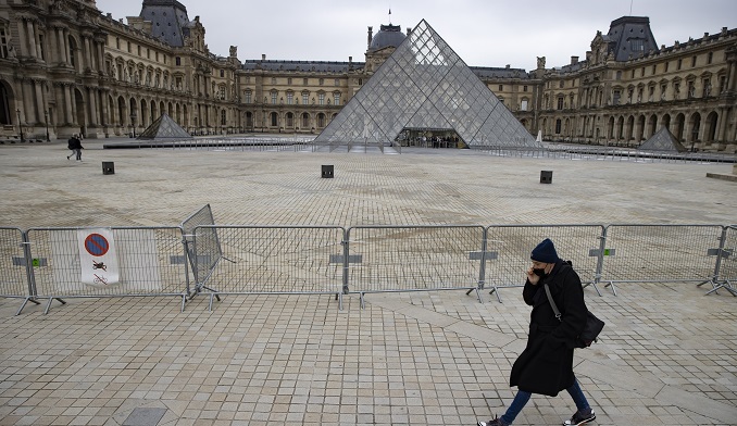Francia agiliza su lucha contra la pandemia con un toque de queda ampliado 1 Francia agiliza su lucha contra la pandemia con un toque de queda ampliado