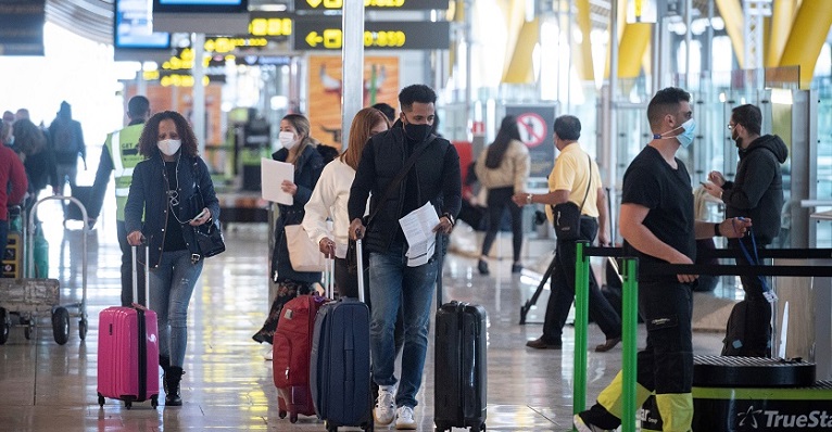Los pasajeros prefieren a pilotos hombres y blancos que a mujeres o minorías