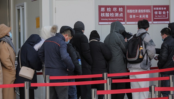 Shijiazhuang analiza a 11 millones de habitantes tras detectar cien positivos