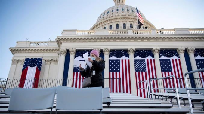 Biden comenzó la jornada de su investidura asistiendo a un templo católico