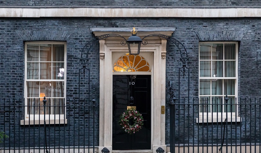 Anticipan un "gran impacto" de contagios por la Navidad y la nueva cepa en Reino Unido