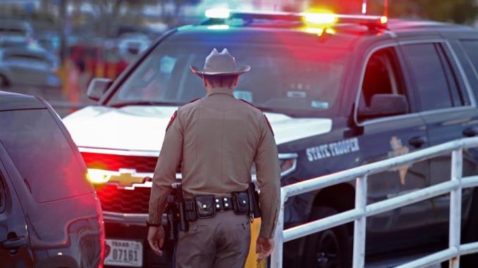 ¡Un muerto y varios heridos! Tiroteo en una iglesia de Texas