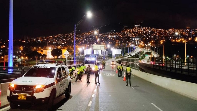 ¡No aprenden!: Policía impuso casi 900 comparendos en Medellín durante puente festivo