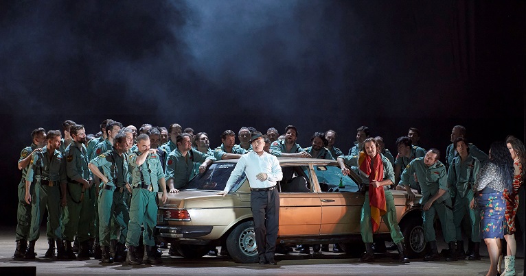 Andrés Orozco-Estrada, el paisa debuta en la Ópera de Viena con una Carmen intensa