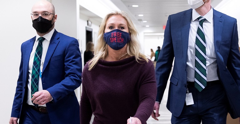 QAnon y la crisis de identidad dentro del Partido Republicano provoca expulsión de Marjorie Taylor Greene