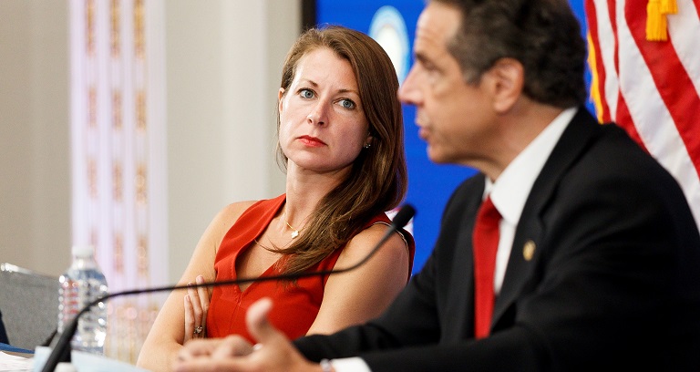 Nueva York admite que retrasó los datos de muertes de covid-19 en residencias de ancianos