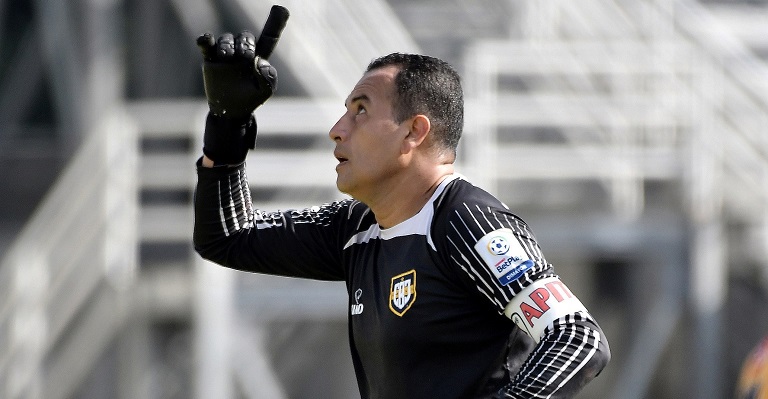 El portero Nelson Ramos, a sus 39 años es el máximo goleador del torneo de ascenso colombiano 2 Nelson Ramos, a sus 39 años es el máximo goleador del torneo de ascenso