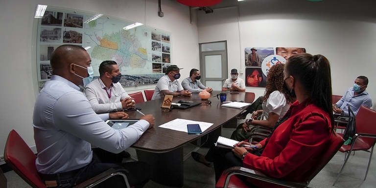 Personero de Medellín se reunió con líderes de las barras bravas para acordar las medidas de ingreso al estadio