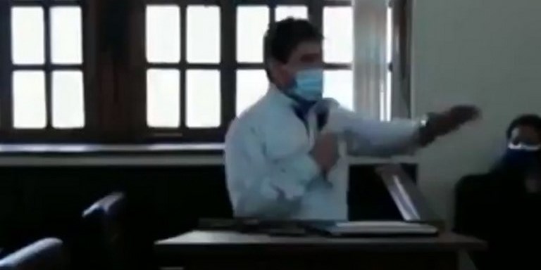 VIDEOS. Alcalde de Ubaté ordenó sacrificar a perros callejeros, le tocó pedir disculpas "sinceras" 1 alcalde ubate