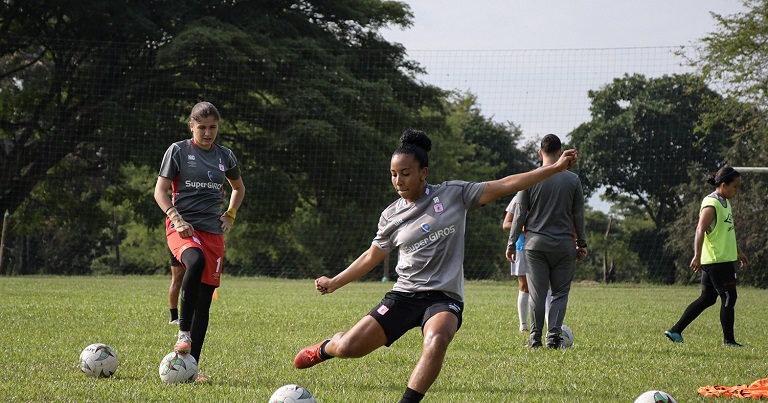 jugadores colombianos critican duración de la Liga Femenina