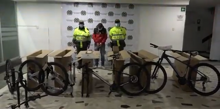 Video: ¡Se las iba a llevar de ‘verbo’! Cogieron en Bogotá a hombre con 6 bicicletas robadas