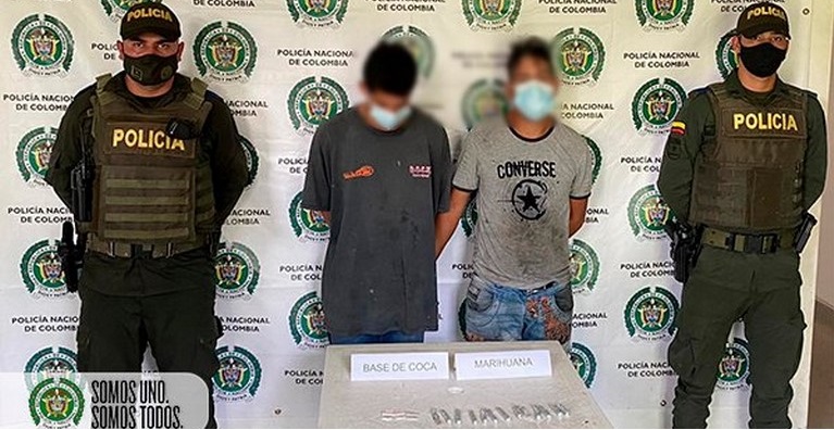 ¡Muy bonitos! Policía capturó a estos dos hombres con vicio en su poder, en Remedios