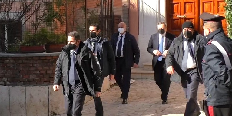 Virólogos piden confinamiento total en Italia ante el avance de la variante británica