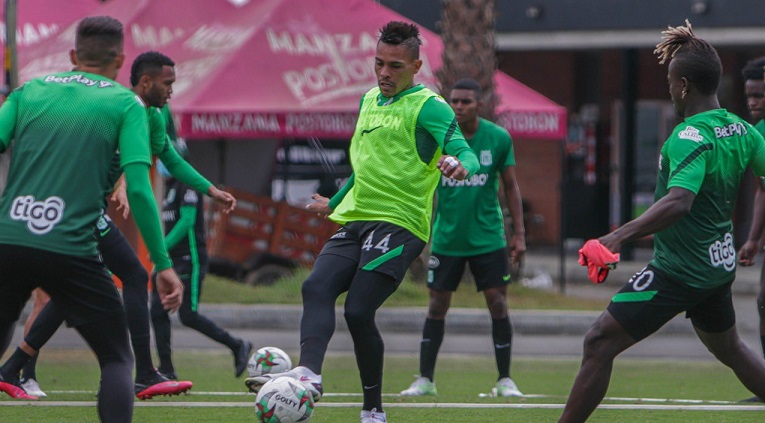 La grosería con la que Jonathan Álvez se refirió a críticas que ha recibido