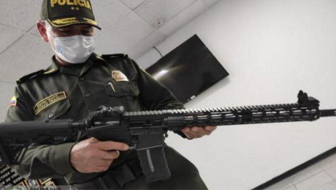 ¡Aprovechado! Hombre que estaría traficando armas habría involucrado a la mamá sin su consentimiento 1 ¡Aprovechado! Hombre que estaría traficando armas desde EE. UU habría involucrado a la mamá sin su consentimiento
