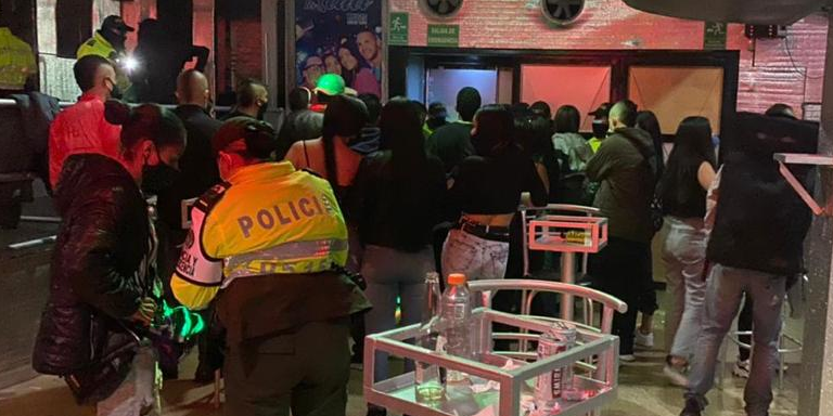 Por no cumplir los protocolos de bioseguridad, en Manizales aplicaron 148 comparendos en un solo fin de semana 1 Manizales