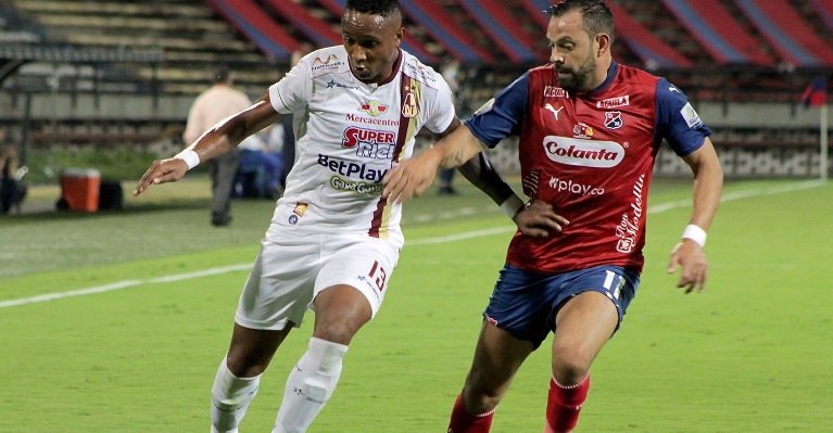 'Bolillo' Gómez rompe con el DIM una racha de 30 años sin ganar títulos