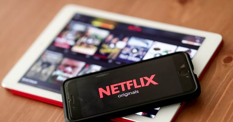 Netflix aplasta a HBO en la carrera por los Globos de Oro