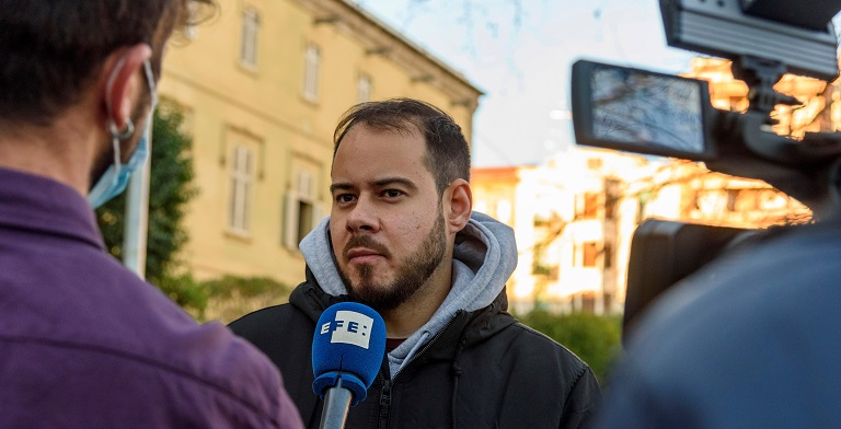 Un rapero se encierra en una universidad en España para evitar que lo capturen