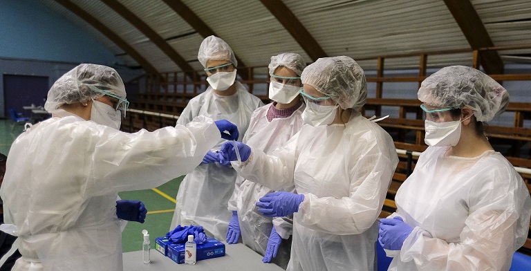 La variante británica es responsable de un cuarto de los contagios de COVID en Francia