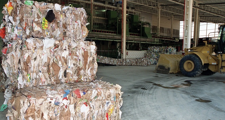 ¡Impresionante! Cada europeo generó media tonelada de residuos en 2019