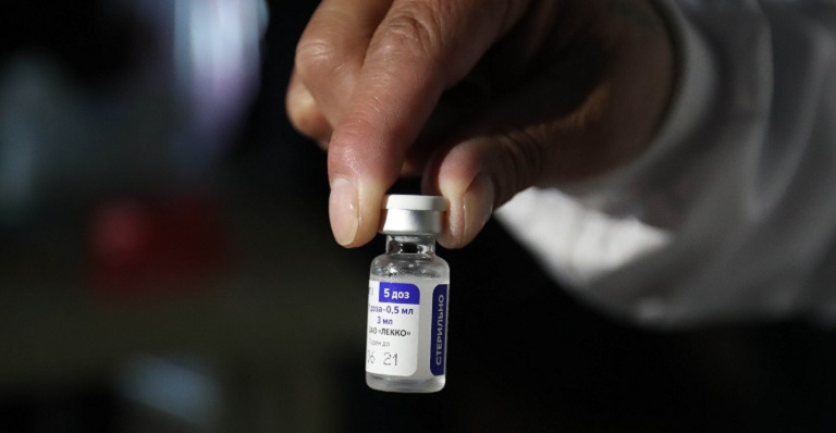 Alemania no rechazaría la vacuna rusa contra la covid si la autoriza la UE