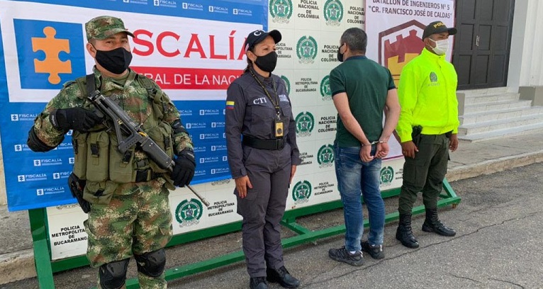 En Girón contactó a una niña por redes sociales, la llevó a un motel y grabó todo lo que le hizo