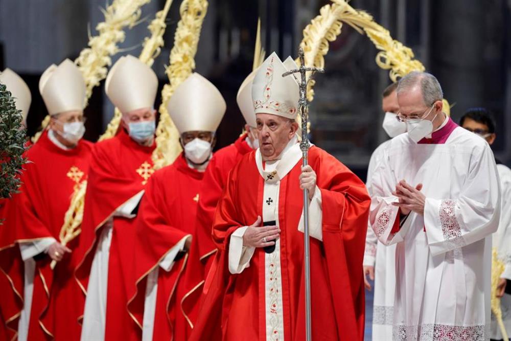 El papa pide recuperar "la capacidad de asombrarse" para "volver a comenzar" 1 domingo de ramos papa1