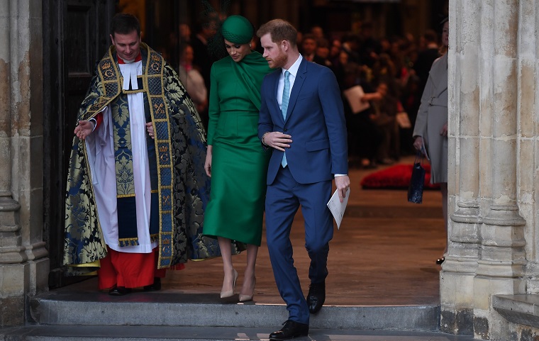 Meghan Markle acusa de racismo a la familia real y dice que pensó en suicidarse