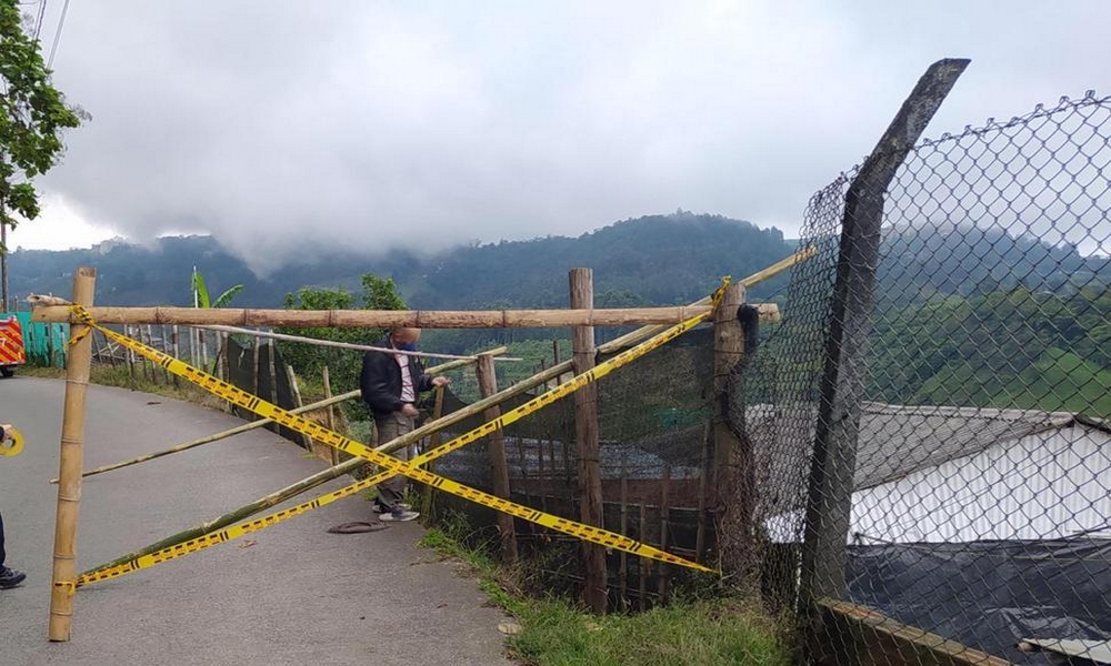 Tramo de la vía Manizales-Neira fue cerrado por socavamiento en el sector 1 Manizales-Neira