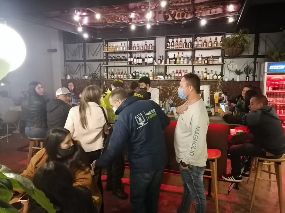 FOTOS: Operativos de control en las comunas de Manizales, están pidiendo antecedentes 2 Manizales1 15
