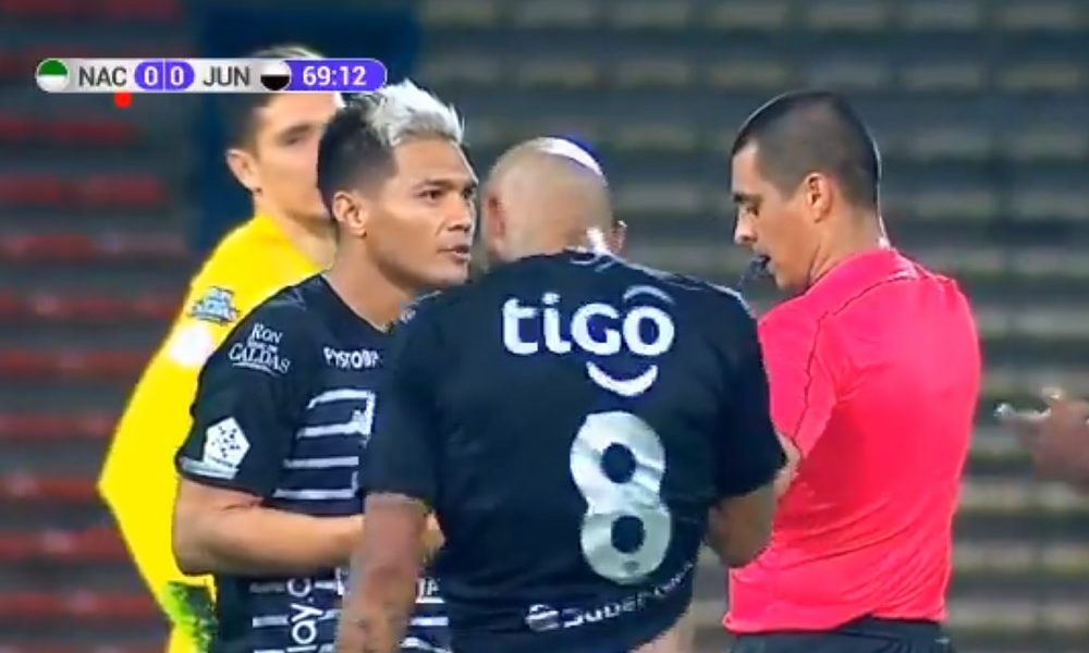 Carlos Bacca y el trino iracundo por la derrota de Junior ante Nacional