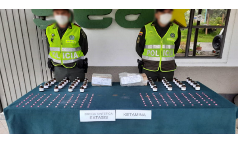¡Qué peligro! En un camión de encomiendas pretendían enviar medicamentos a Medellín 1 ¡Qué peligro! En un camión de encomiendas pretendían enviar medicamentos a Medellín